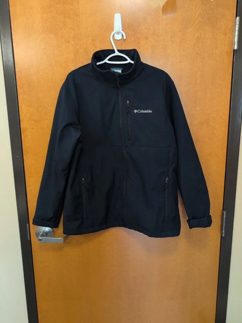 Columbia Men's M Navy Ascender Softshell Jacket Wind/Rain Resistant EUC‎ Zip Up